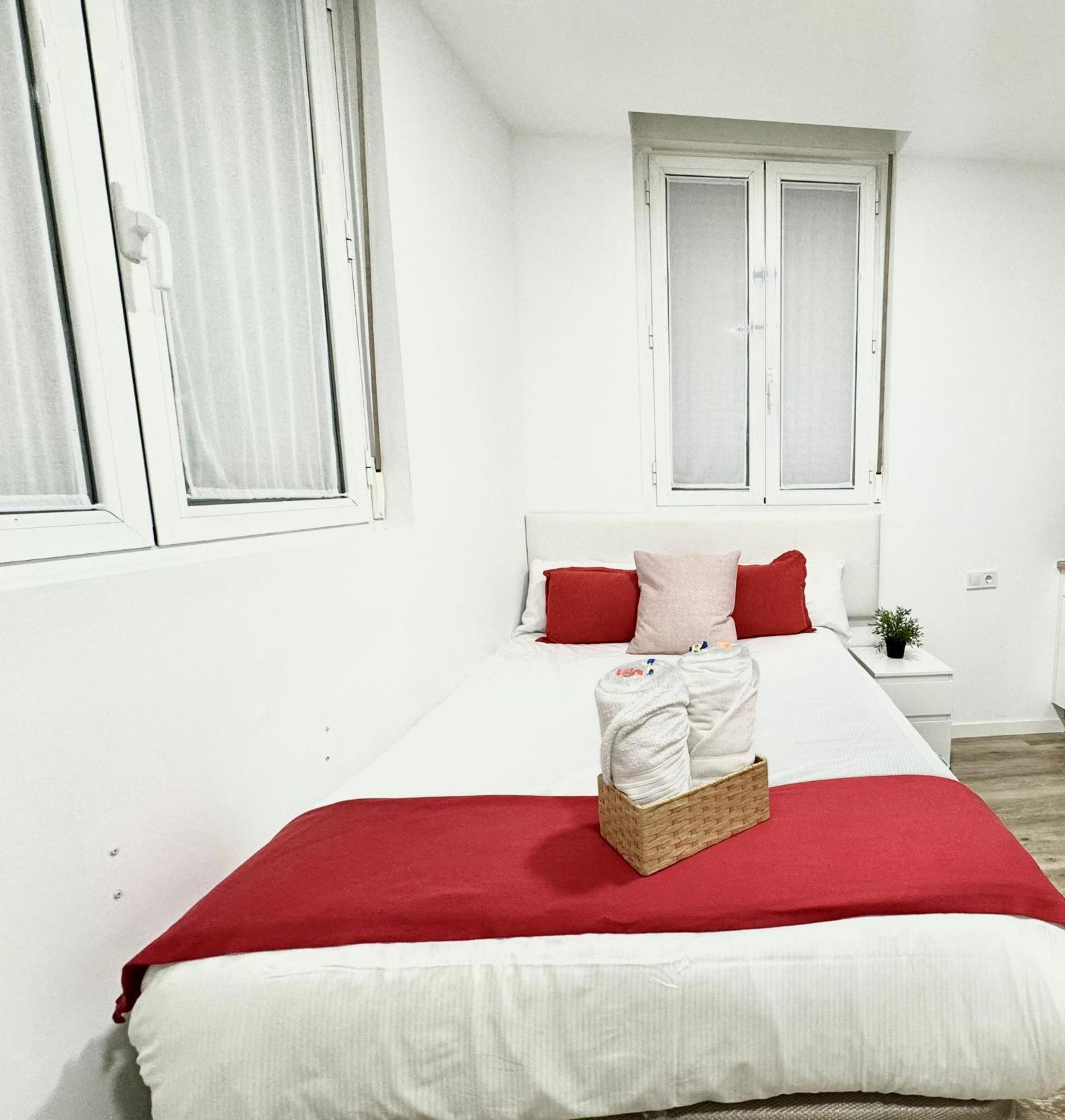 Apartamentos Madrid Connection - Universidad By Oshun Apartments 외부 사진